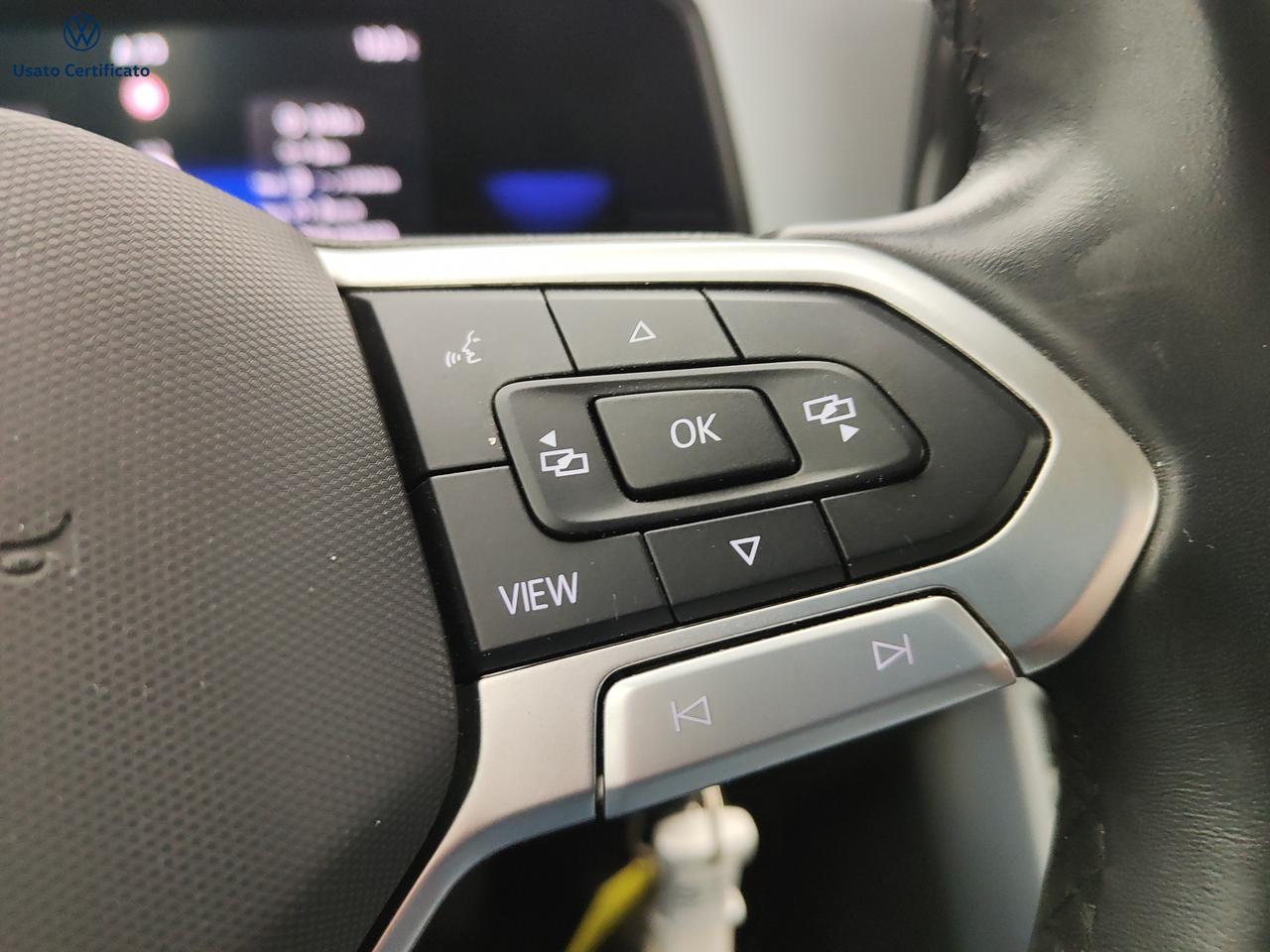 VOLKSWAGEN T-Roc - T-Roc 1.0 TSI Life