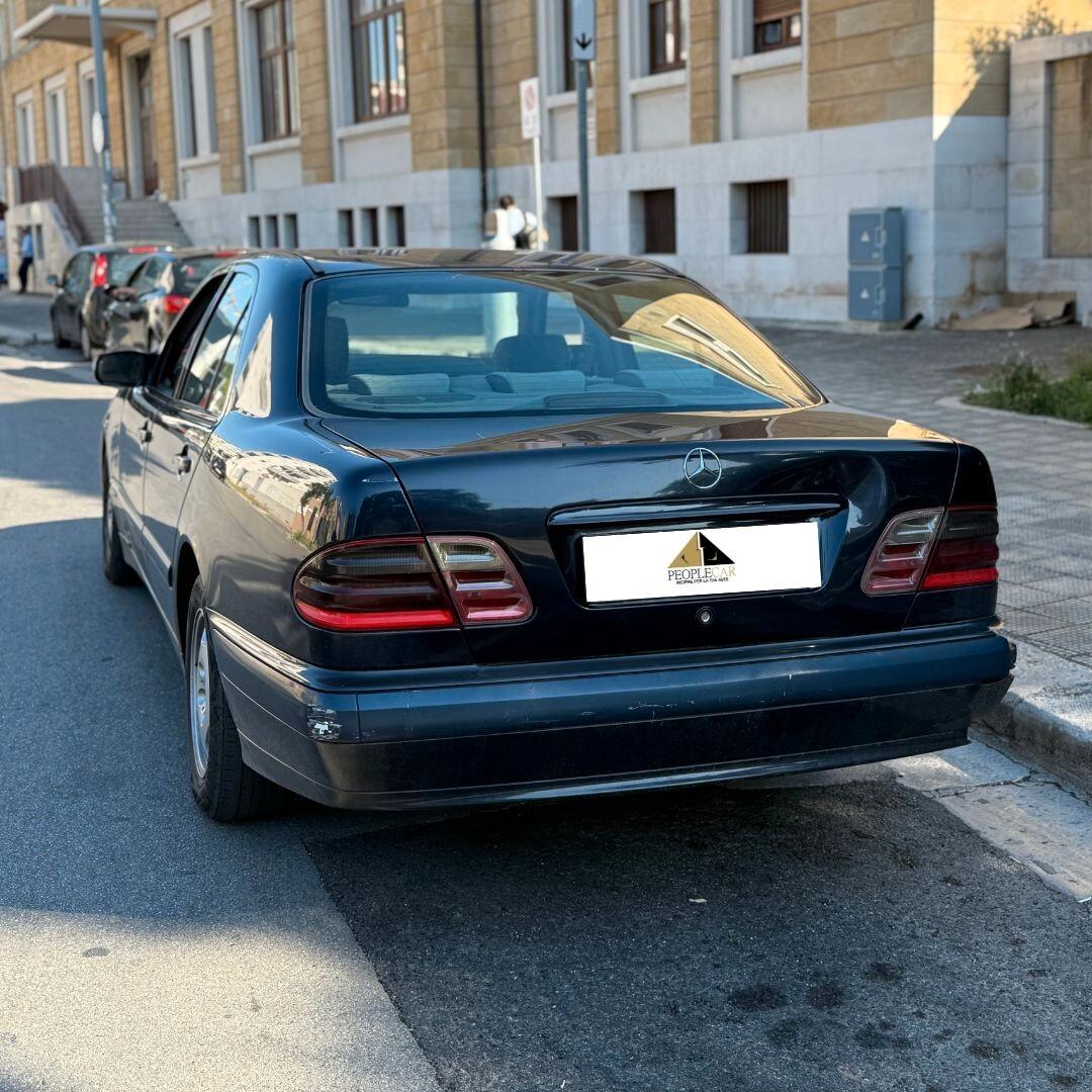 Mercedes Classe E 220 CDI cat Avantgarde Comand