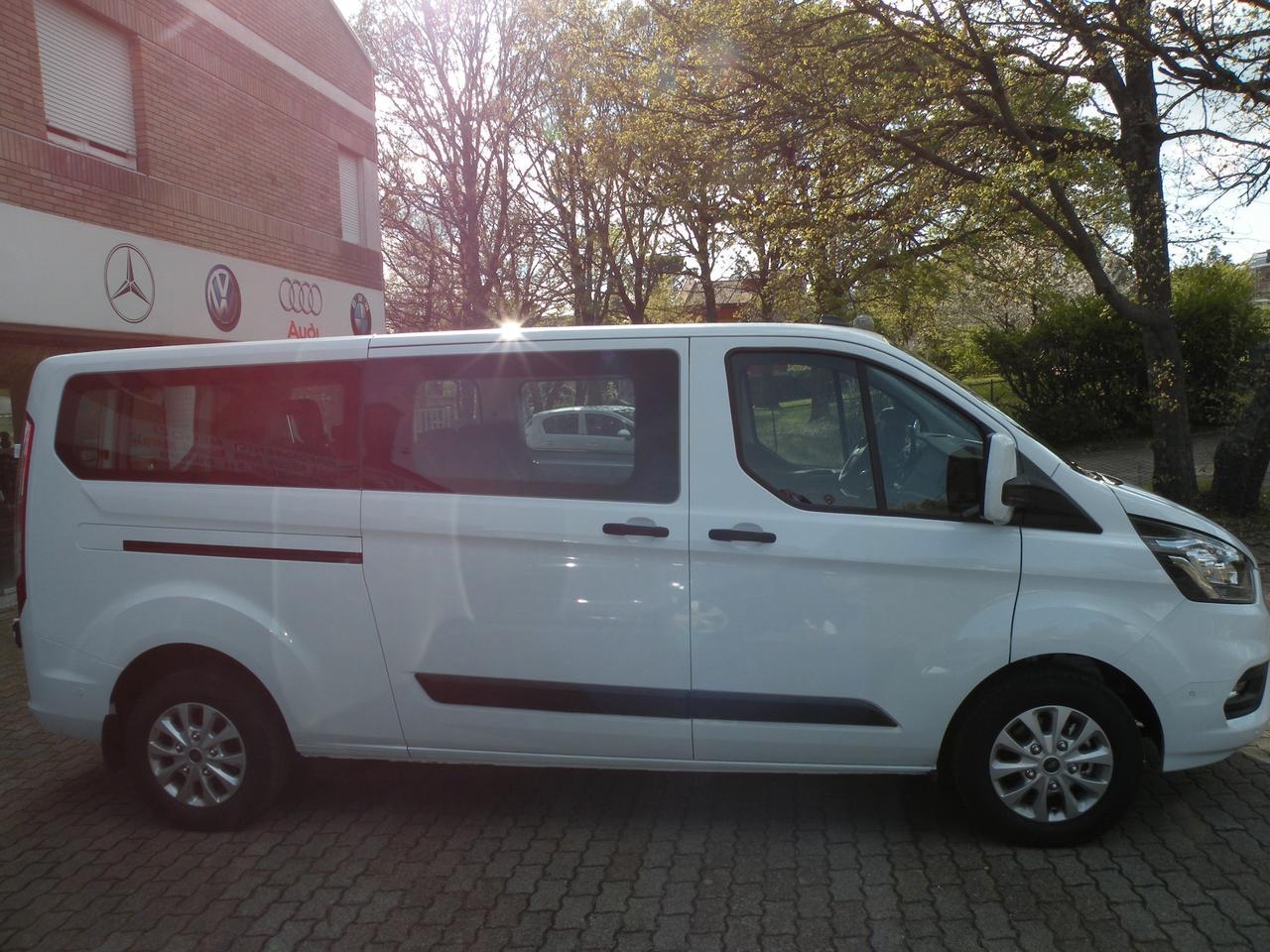 FORD TRANSIT CUSTOM 9 POSTI - NOLEGGIO