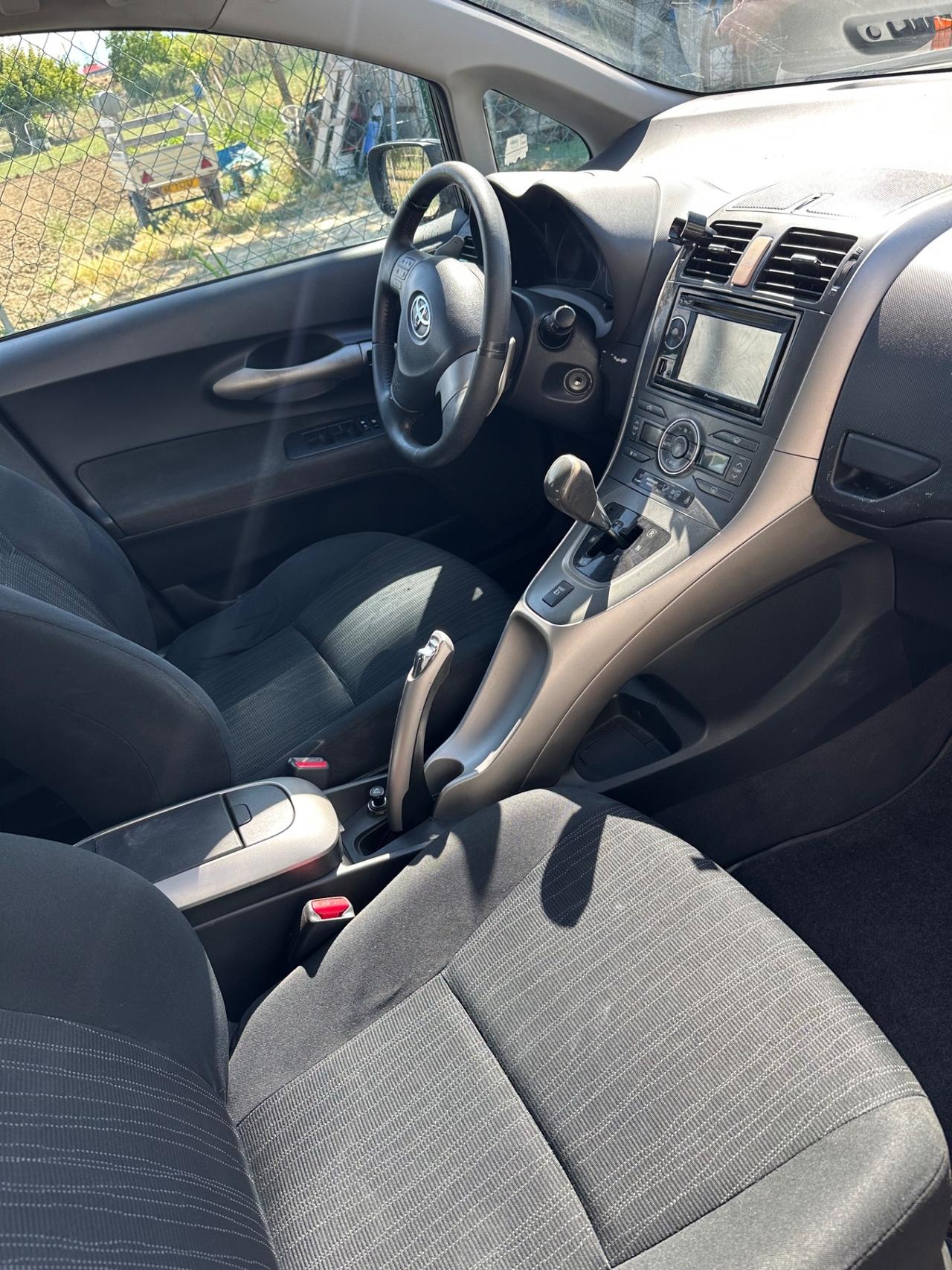 Toyota Auris 1.4 D-4D 5 porte Sol