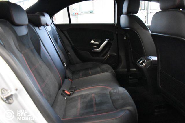 MERCEDES-BENZ A 180 d Automatic 4p. Premium