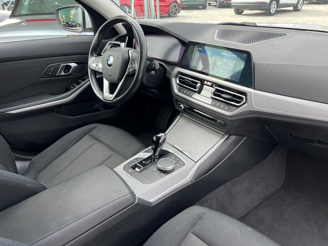 Bmw 320d 48V xDrive Touring Business Advantage