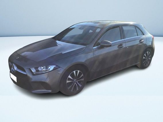 Mercedes Classe A 180 180 D Business 8G-DCT