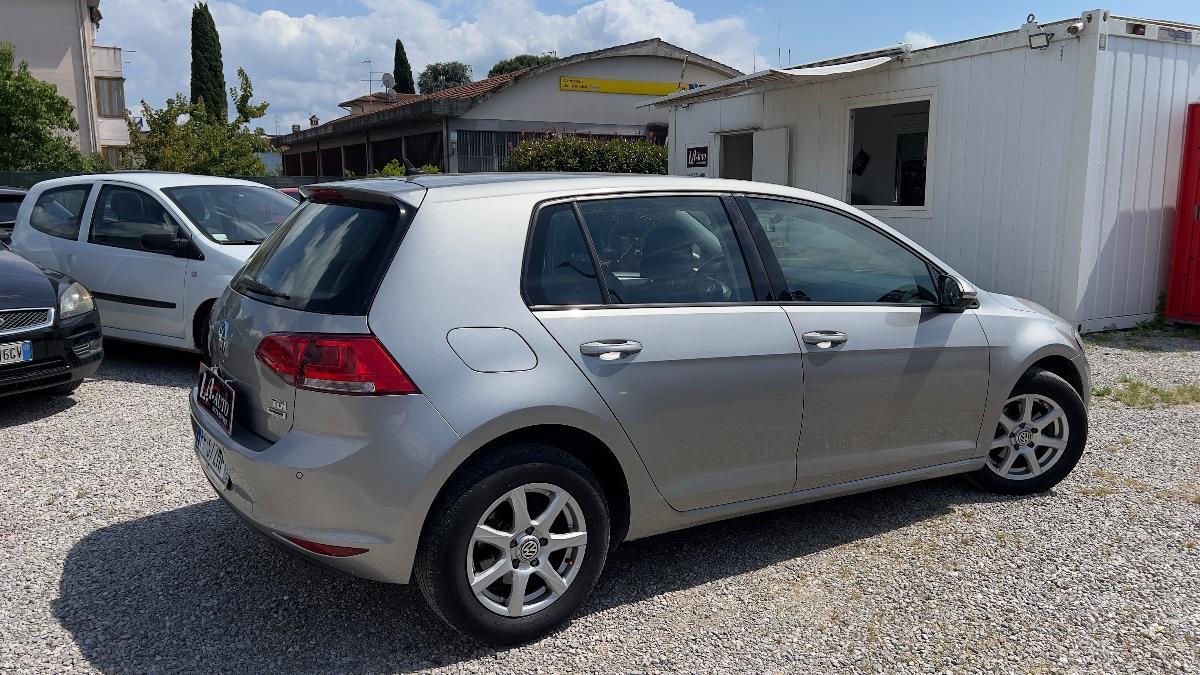 VOLKSWAGEN - Golf 1.6 tdi Trendline 90cv 5p E6