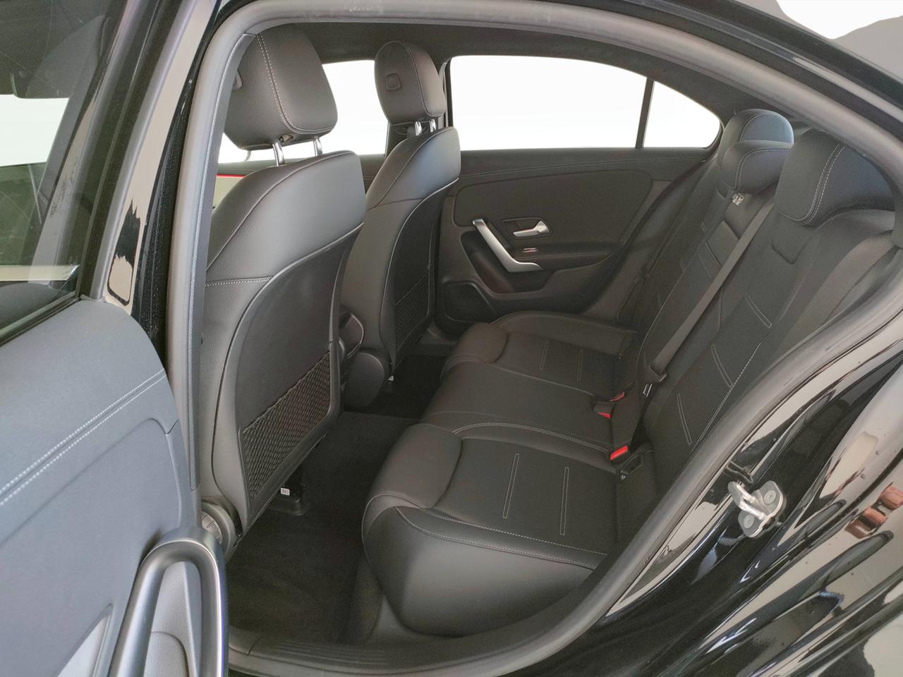 Mercedes-Benz Classe A - V177 2023 - A 180 d AMG Line Advanced Plus auto