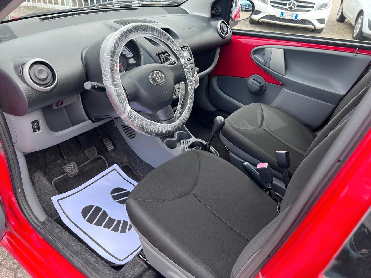 Toyota Aygo 1.0 12V VVT-i 5 porte Now