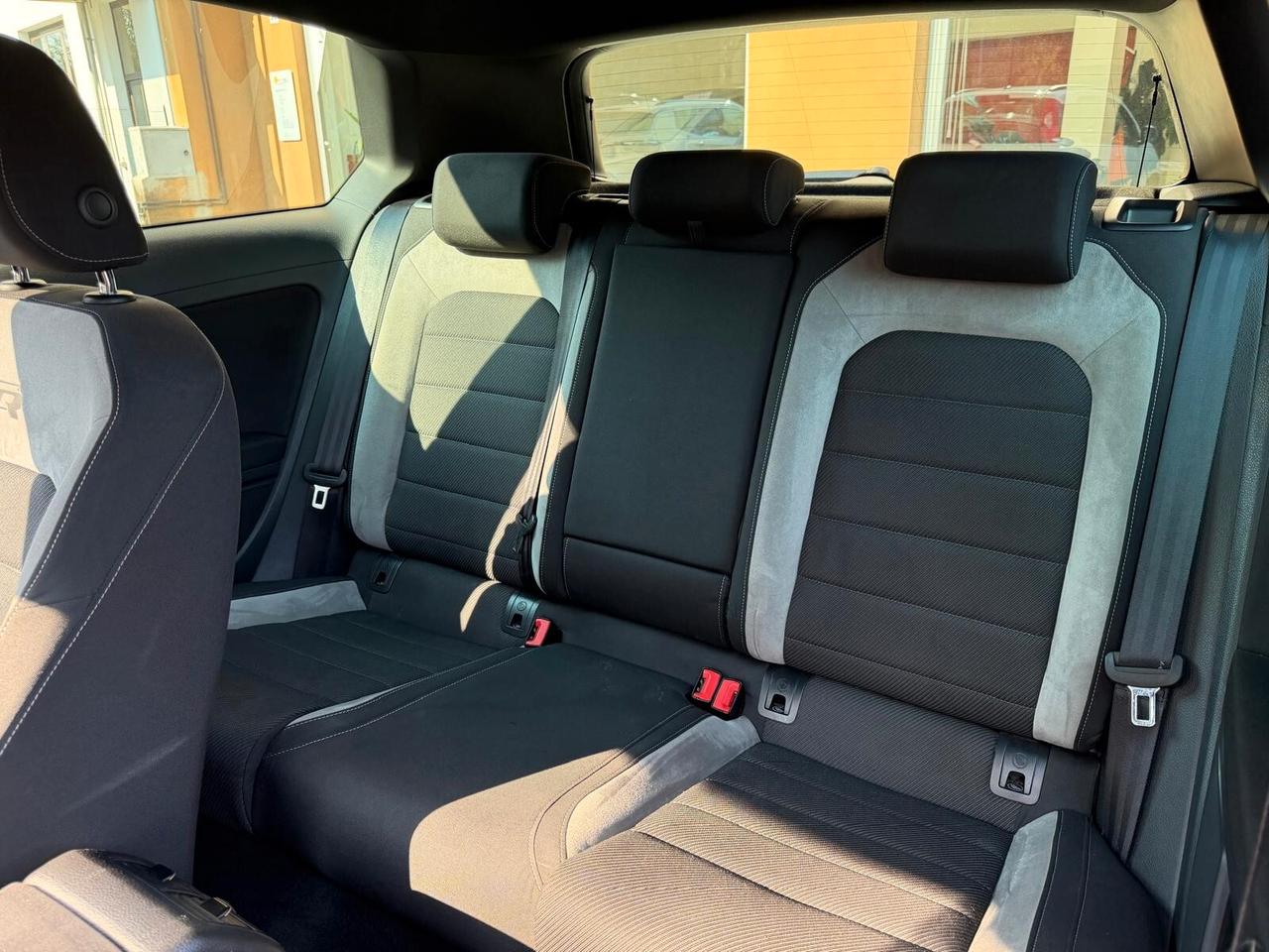 Volkswagen Golf R 2.0 DSG 3p.