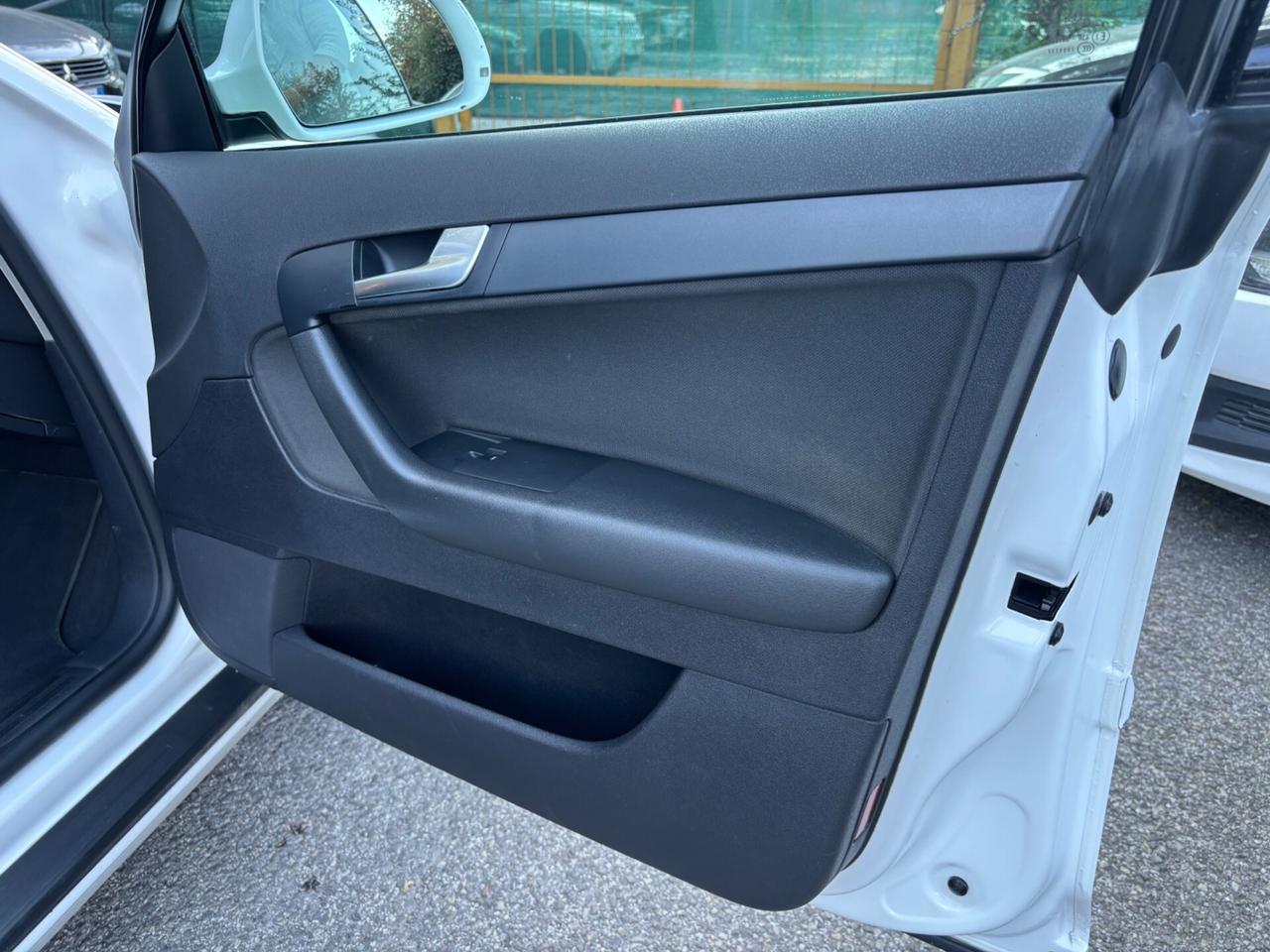 Audi A3 SPB 1.6 TDI 105 CV OK NEOPATENTATI