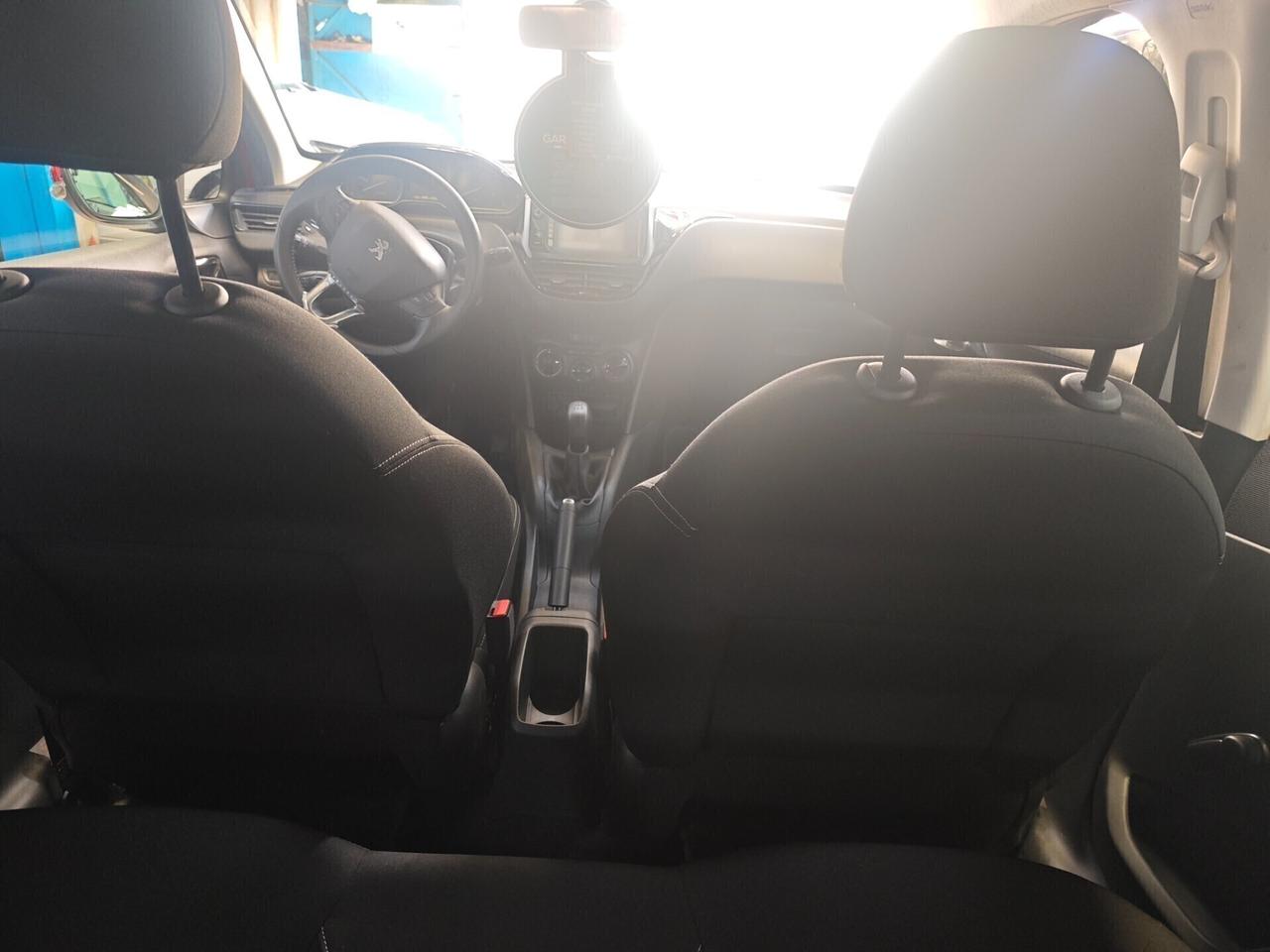 Peugeot 208 BlueHDi 75 5 porte Allure