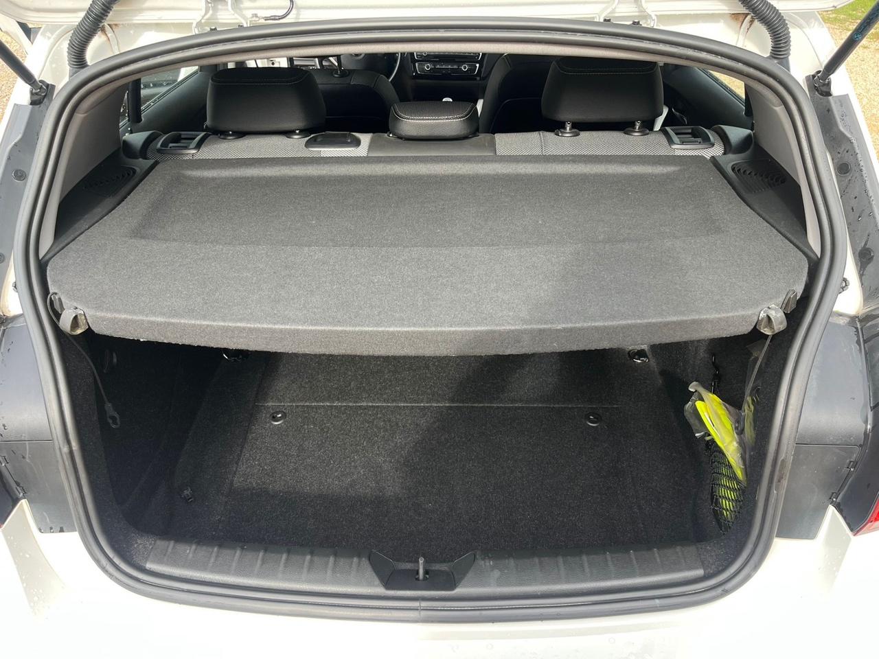 Bmw 118 118d 5p. Urban