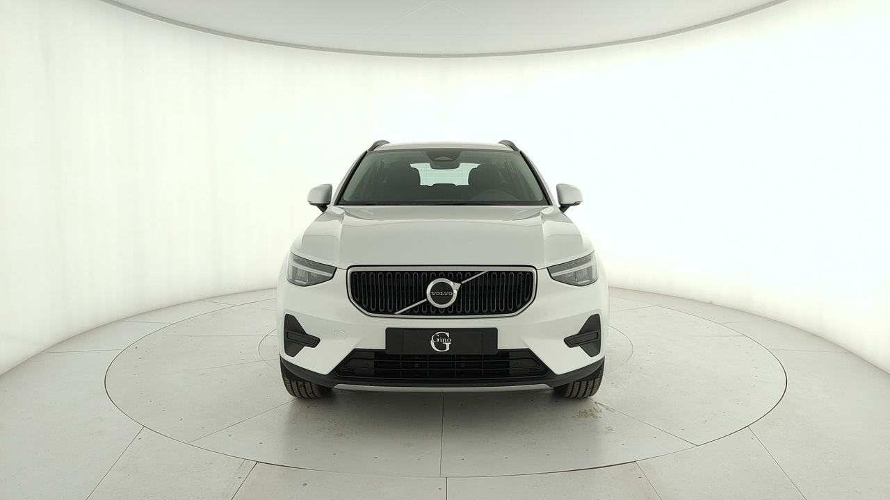 VOLVO XC40 2.0 b3 Essential auto