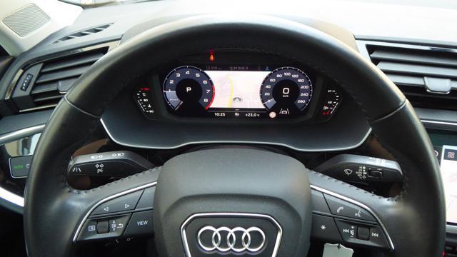 AUDI Q3 35 TFSI mhev S-Tronic Business