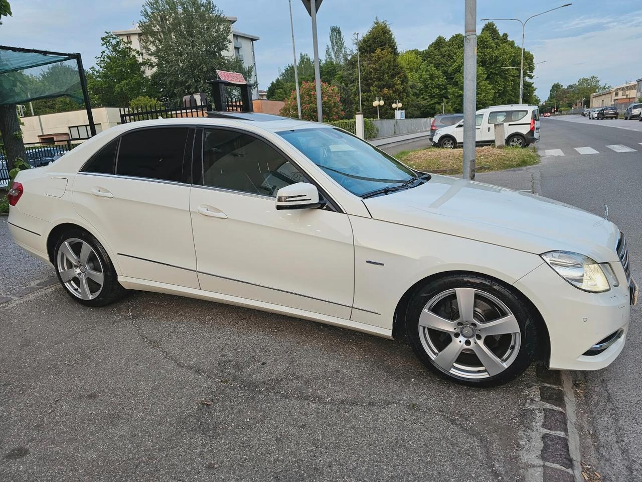Mercedes-benz E 250 CDI 204cv Avantgarde*Pelle*Navi*Tetto*18*Bi-Xeno*