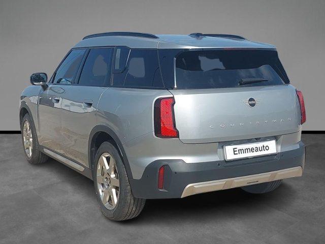 MINI Mini C Favoured Countryman