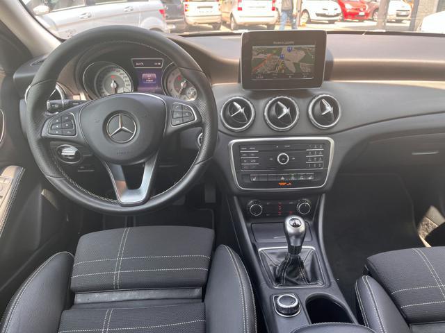 MERCEDES-BENZ GLA 180 Sport