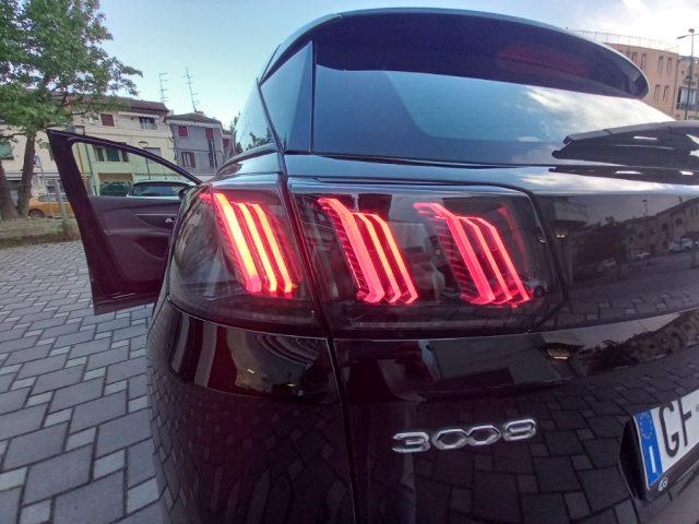 PEUGEOT 3008 BlueHDi 130 S&S EAT8 Active Business