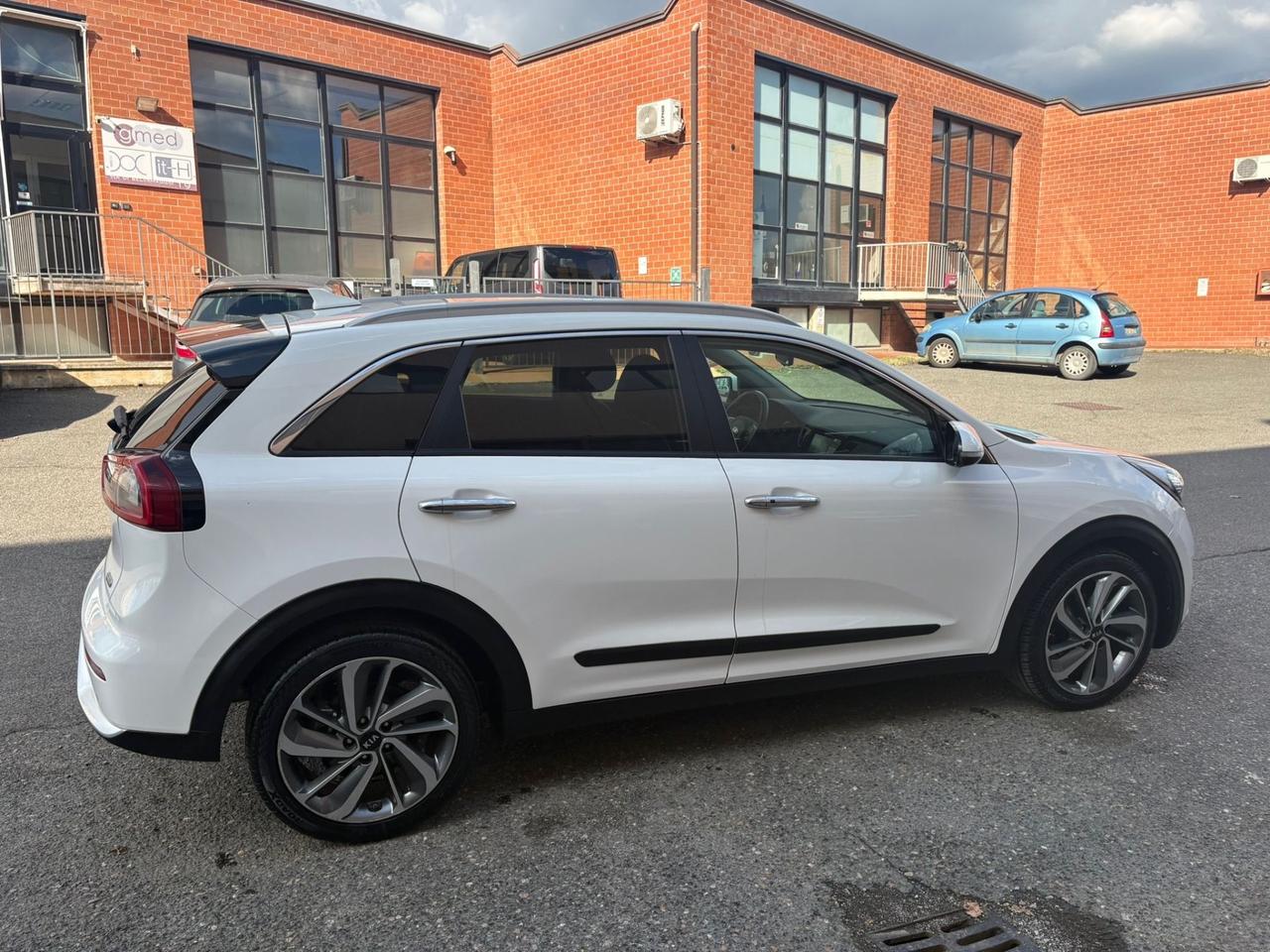 Kia Niro 1.6 GDi DCT FULL HYBRID 45.000 KM