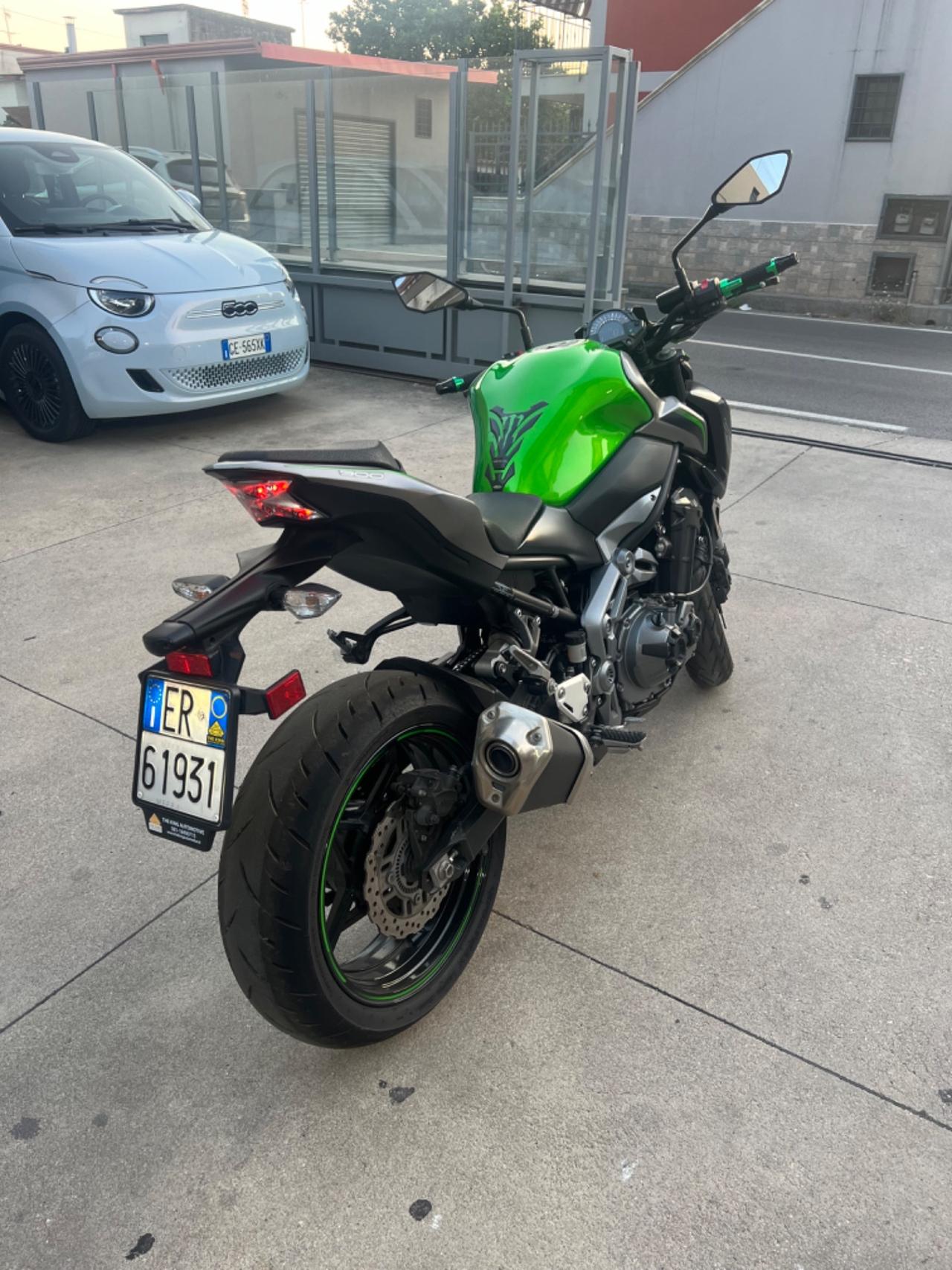 KAWASAKI Z900 ** PERFETTA**