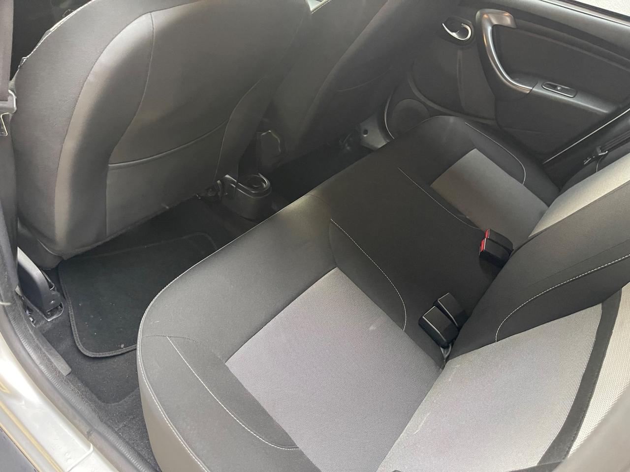 Dacia Duster 1.6 115CV Start&Stop 4x2 GPL Lauréate