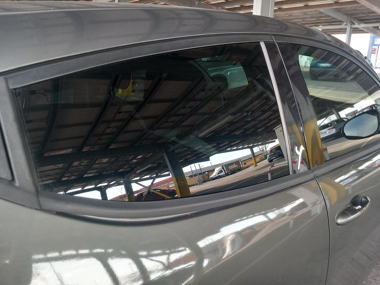 Lancia Ypsilon 1.2 69 CV 5 porte Gold