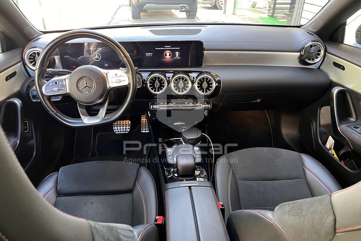 MERCEDES CLA 200 d Automatic Premium