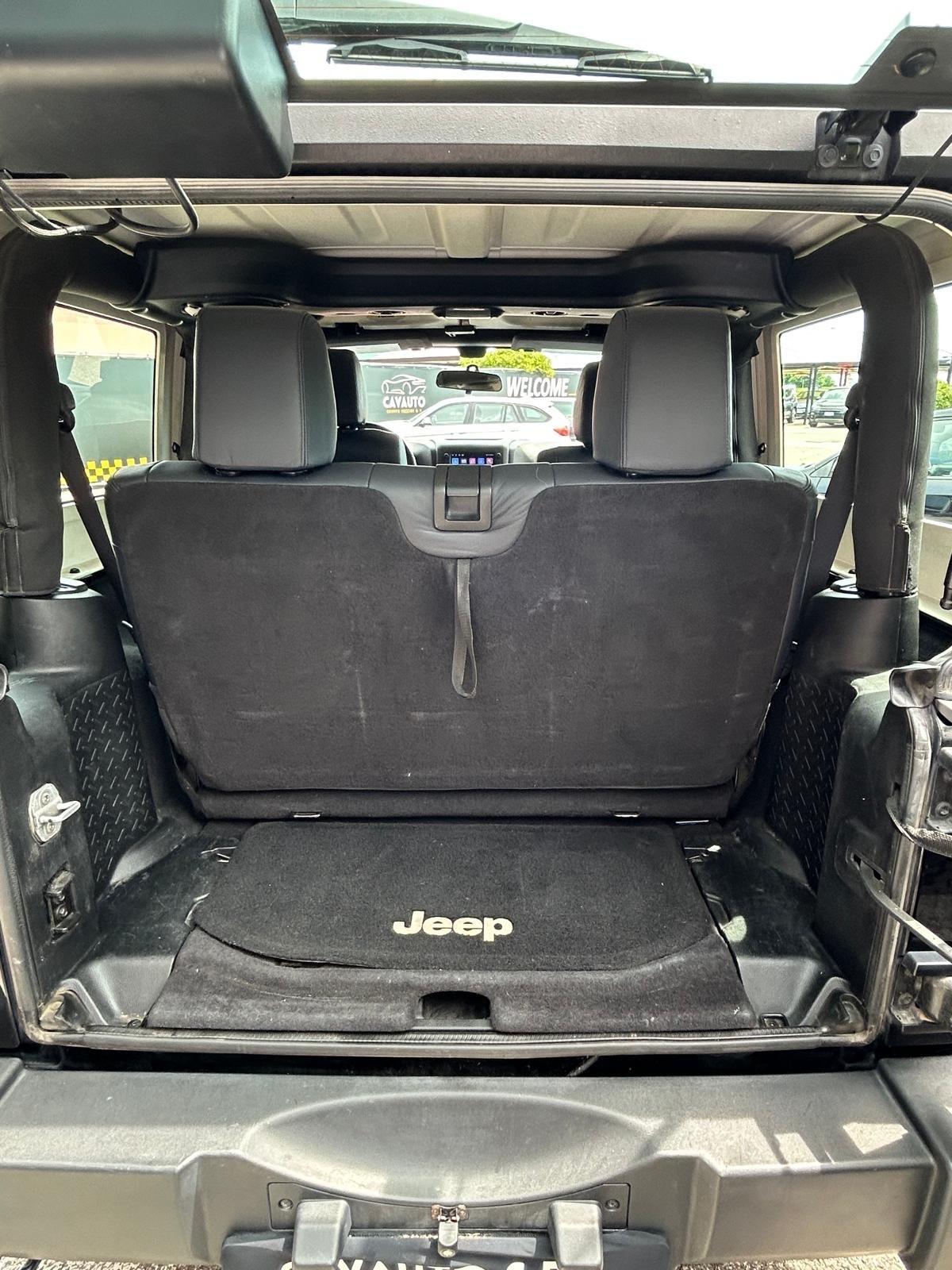 Jeep Wrangler 2.8 CRD DPF Cabrio Auto