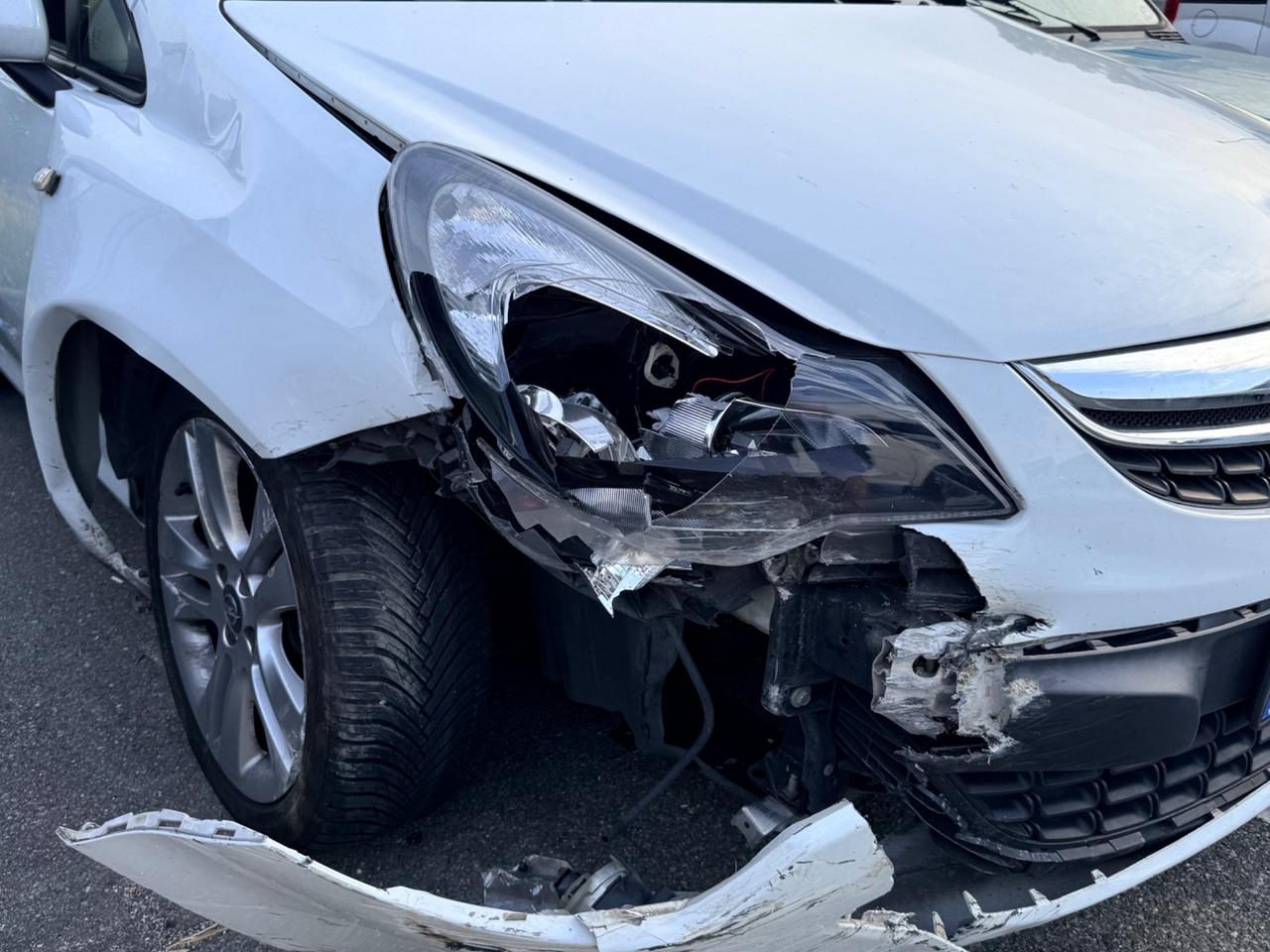 Opel Corsa 1.2 benzina sport