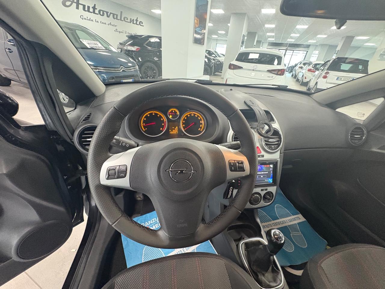 Opel Corsa 1.4 B 100cv 2010 km128000 neopatentati