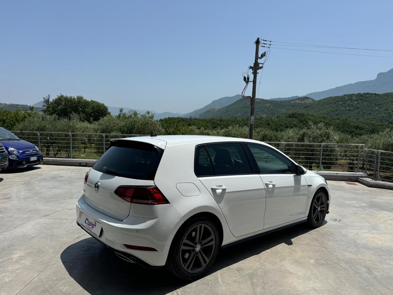 Volkswagen Golf 2.0 TDI 150cv DSG 5p. R-Line