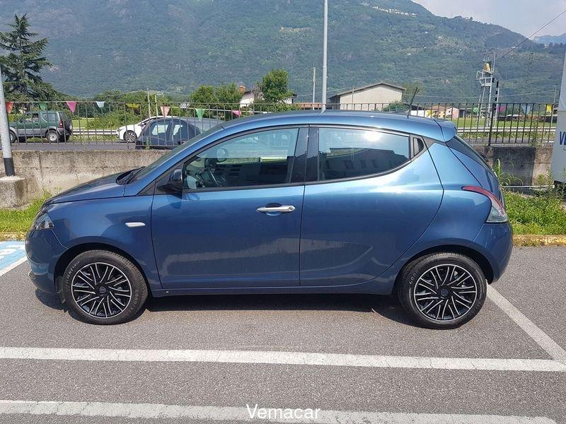 Lancia Ypsilon 1.0 FireFly 5 porte S&S Hybrid Gold