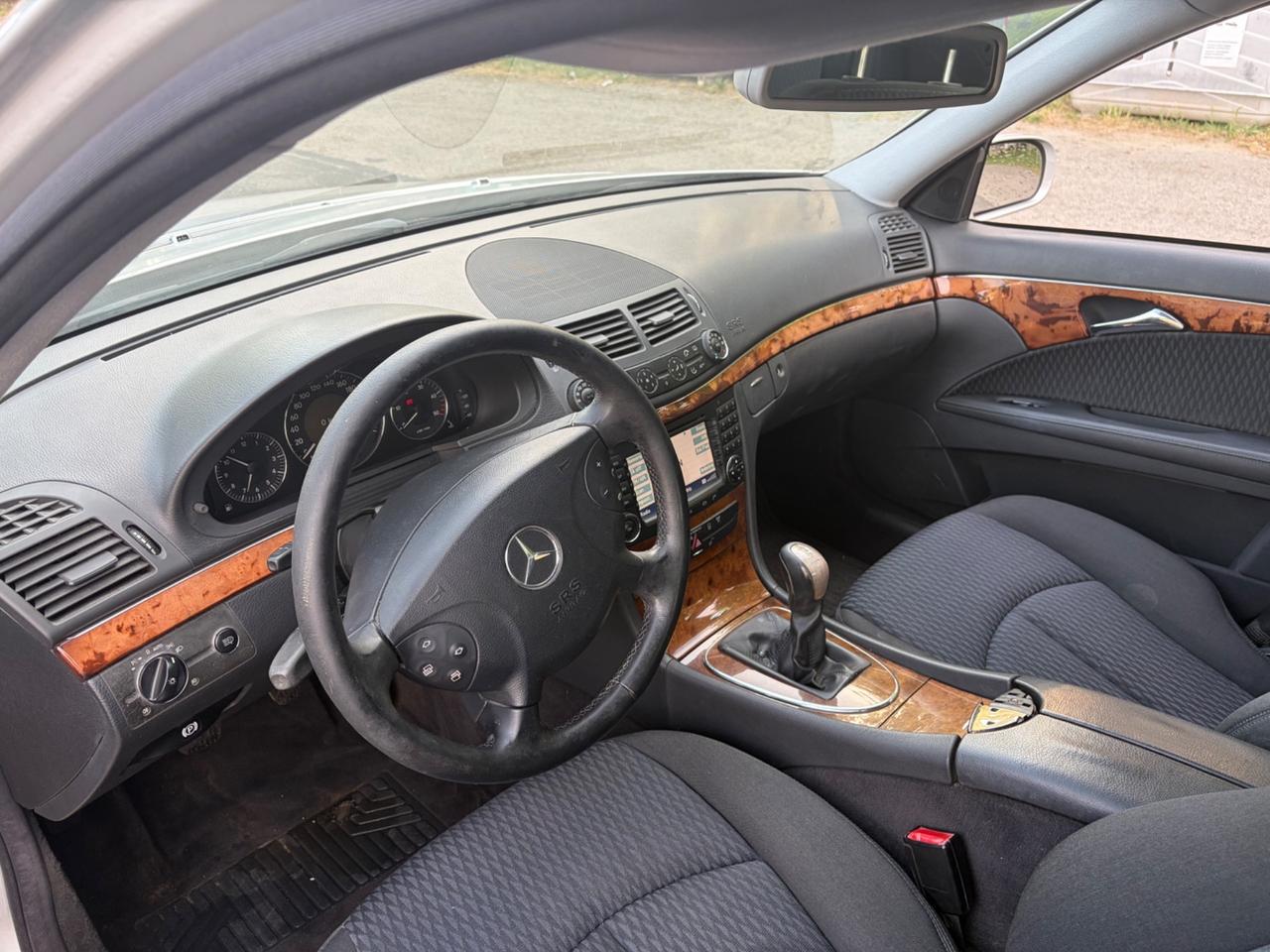 Mercedes-benz E 270 CDI cat Avantgarde