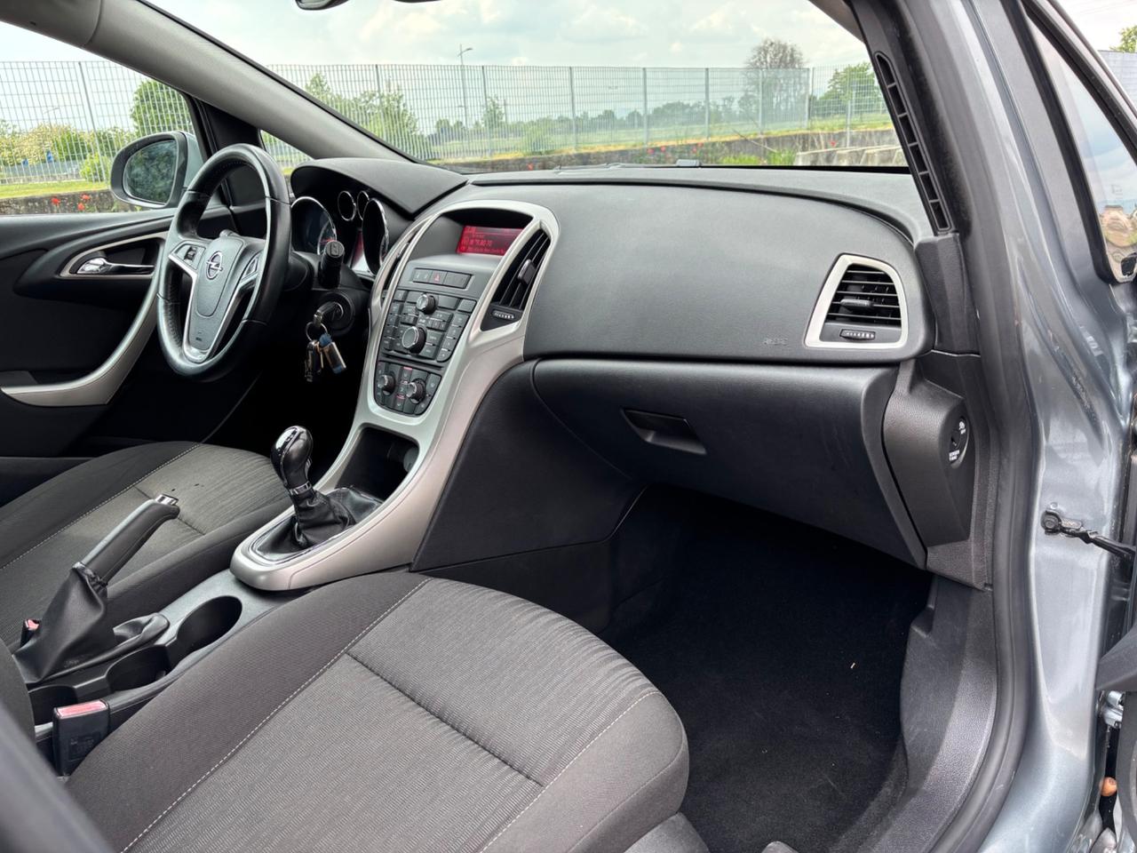 Opel Astra 1.6 115CV 5 porte Cosmo UNI PRO, GARANZIA