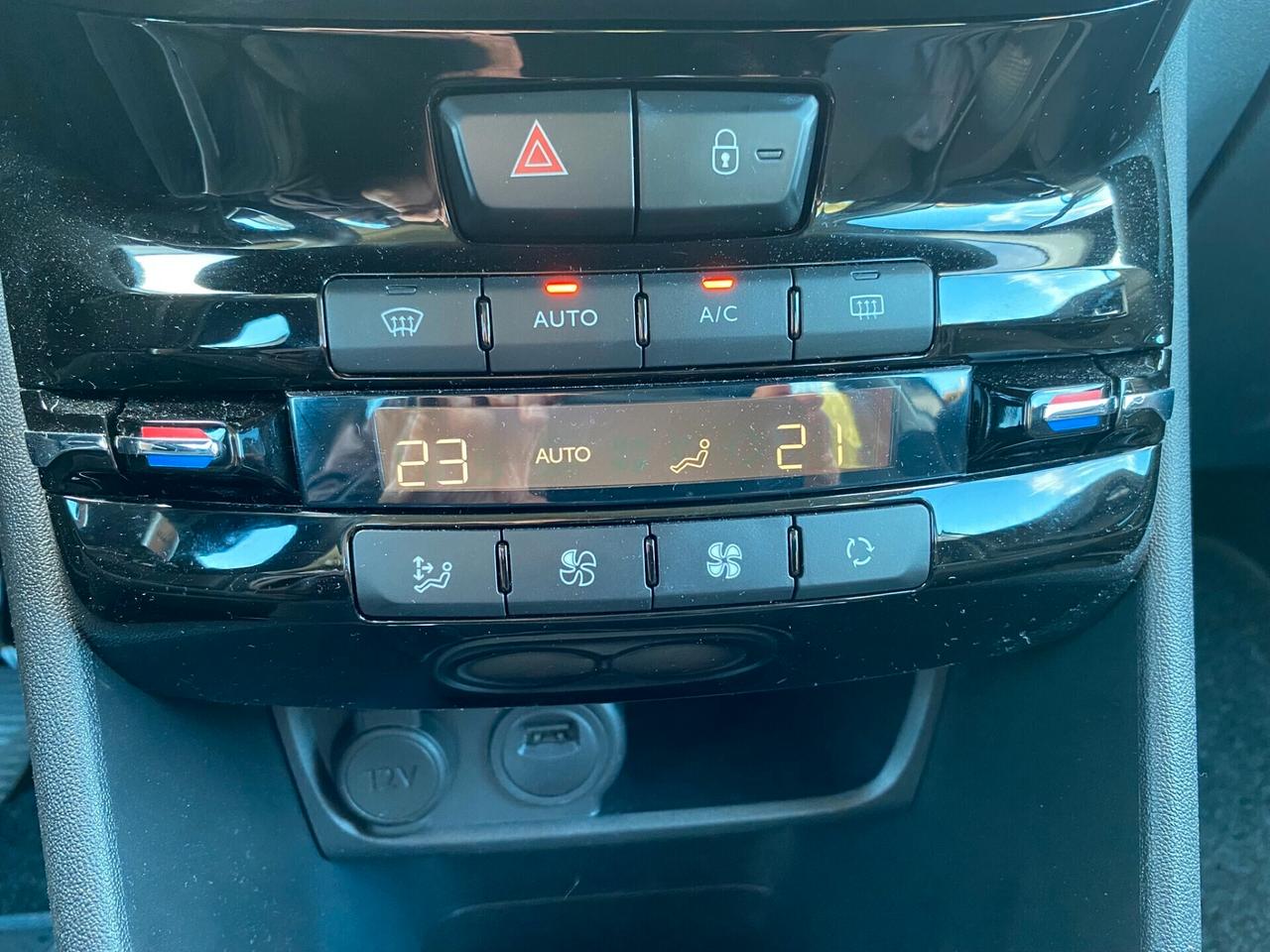 Peugeot 208 PureTech 82 Stop&Start 5 porte Allure >PERFETTA !!!