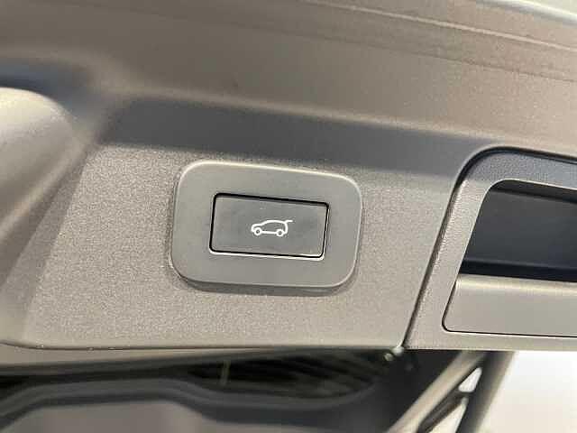 Land Rover Range Rover Velar Dynamic SE - IVA ESPOSTA