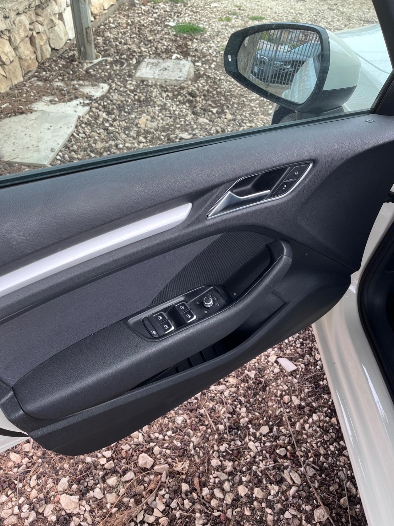 Audi A3 SPB 1.6 TDI clean diesel Business