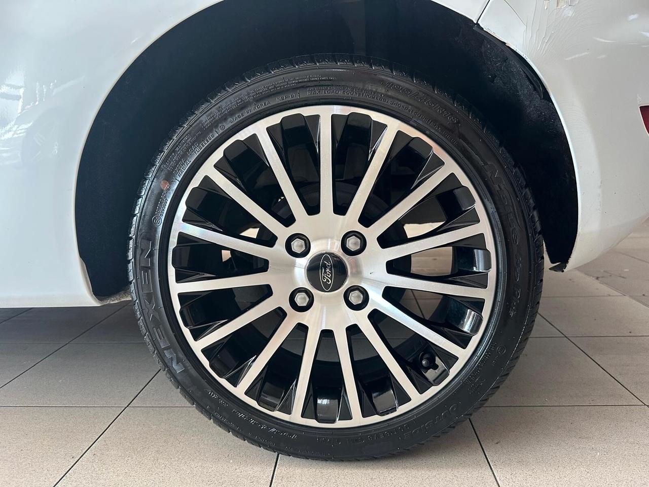 Ford Fiesta 1.4 TDCi 70CV 3 porte Titanium TENUTA BENISSIMO
