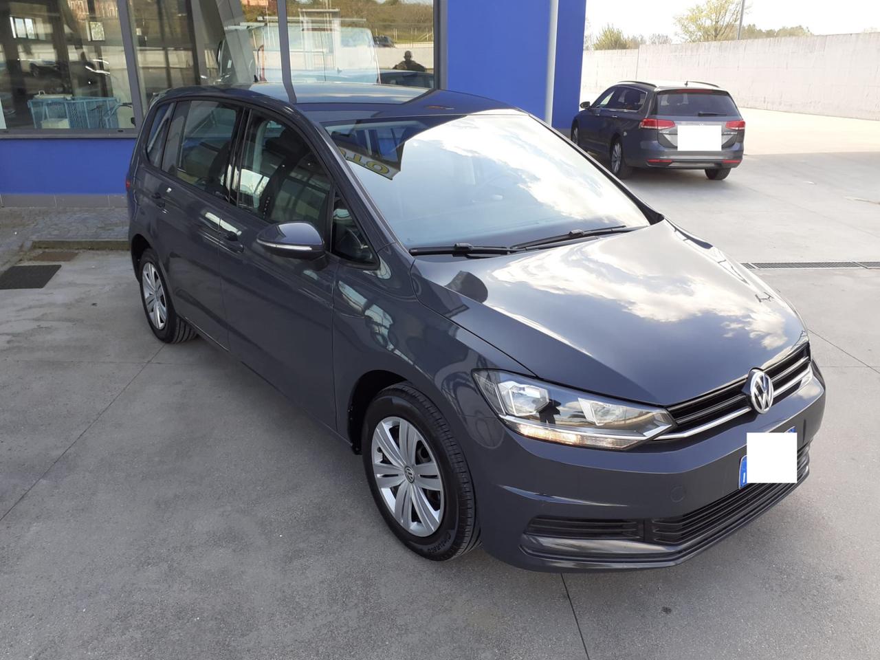 VW Touran 1.6 TDI 115 CV 7 POSTI anno 2017