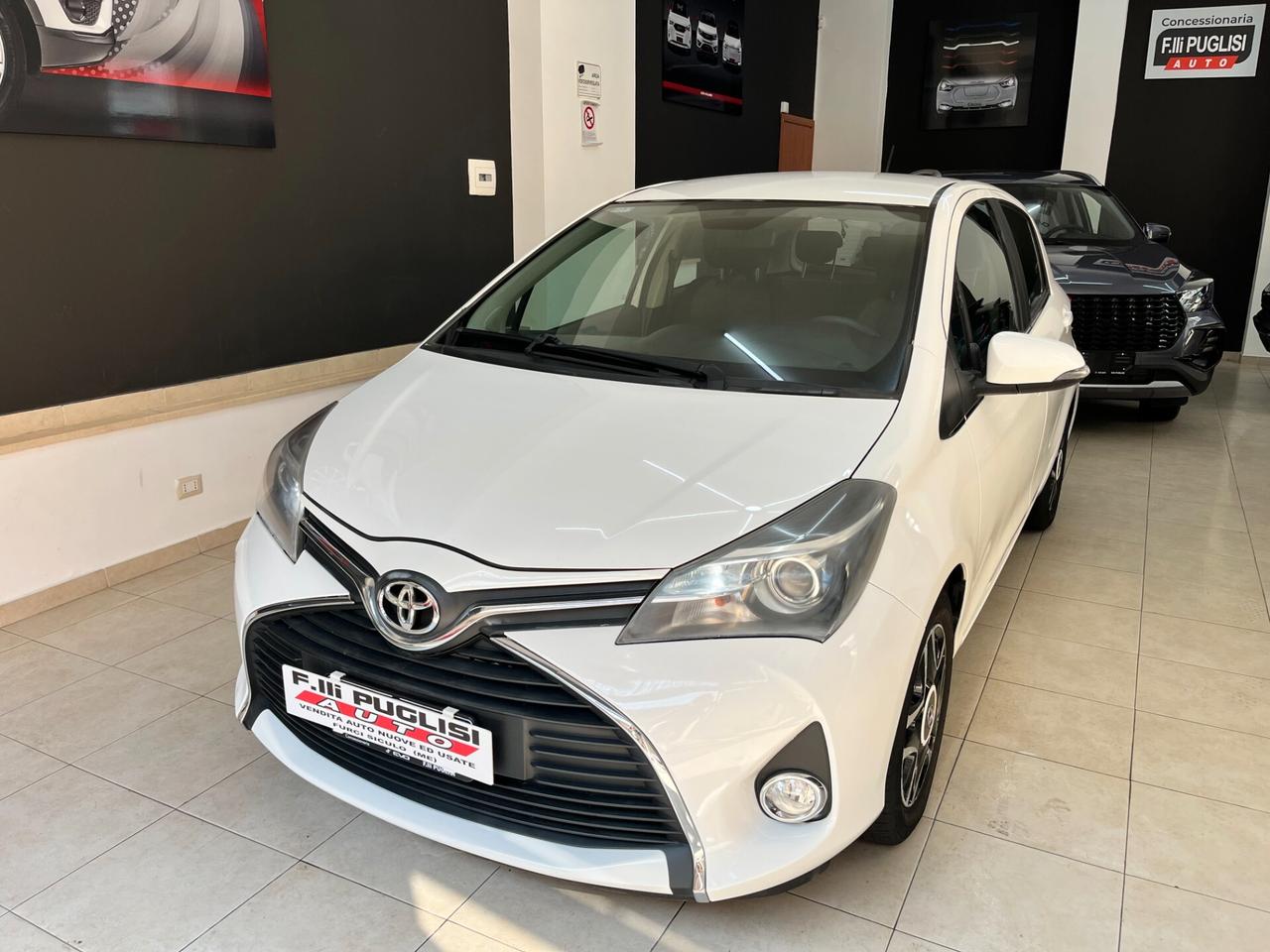 Toyota Yaris 1.0 5 porte Lounge - 2015
