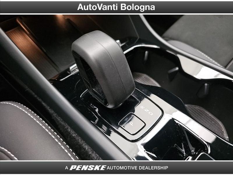Volvo XC40 XC40 T4 Recharge Plug-in Hybrid automatico Ultimate Dark
