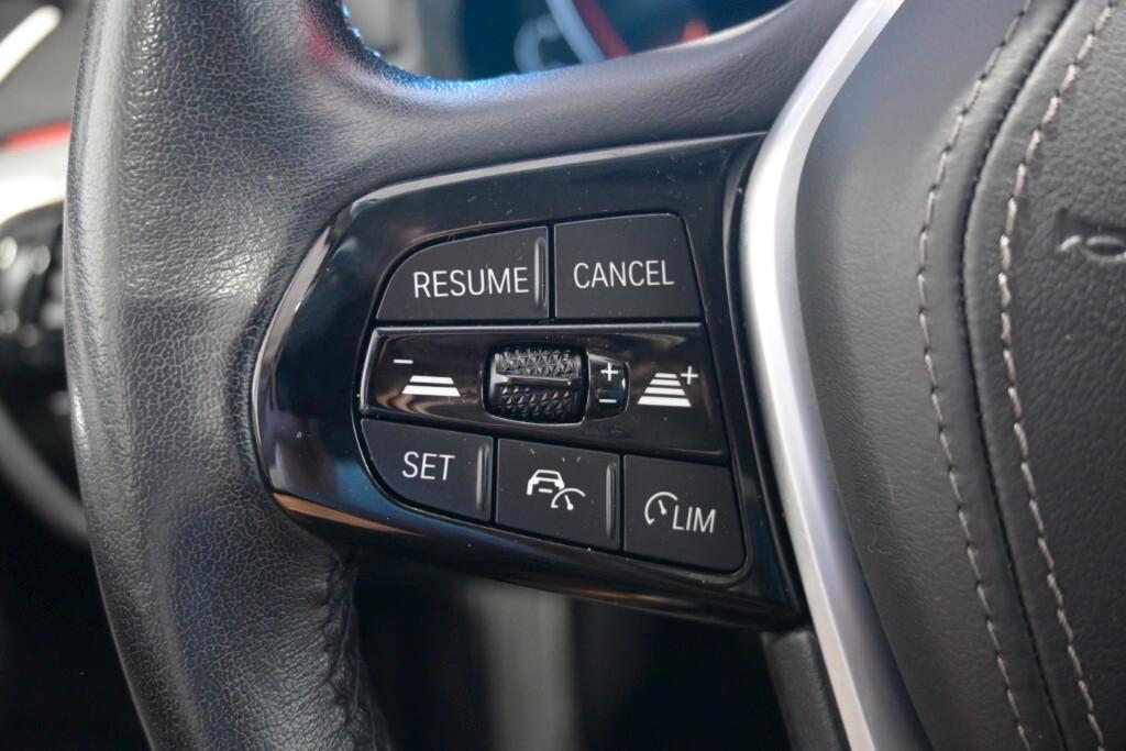 BMW 518D TOURING 136CV STEPTRONIC BUSINESS ADVANTAGE ( FARI LED ADATTIVI - BMW DIGITAL COCKPIT - ACTIVE CRUISE - PELLE - AMBIENT LIGHTS - NAVI - MIRROR - PARK ASSISTANT - TELECAMERA POST. )