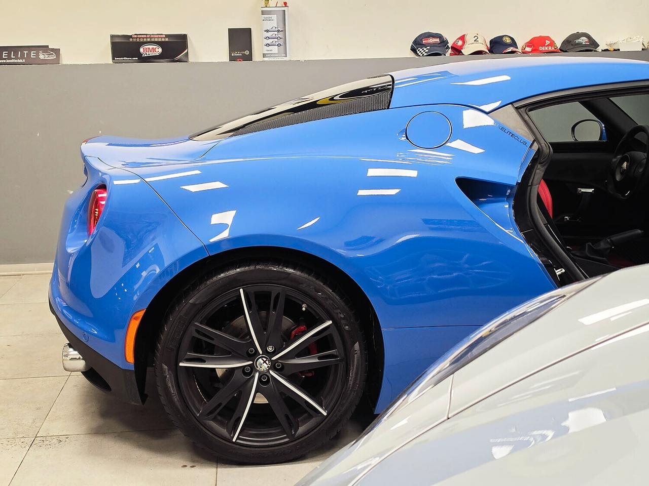 Alfa Romeo 4C 1750 TBi VERNICE SPECIALE _ TAGLIANDATA MENO DI 1000KM FA _ UNICO PROPRIETARIO _ SERVICE BOOK _ GARANZIA 12 MESI _ ALPINE _ ESTINTORE