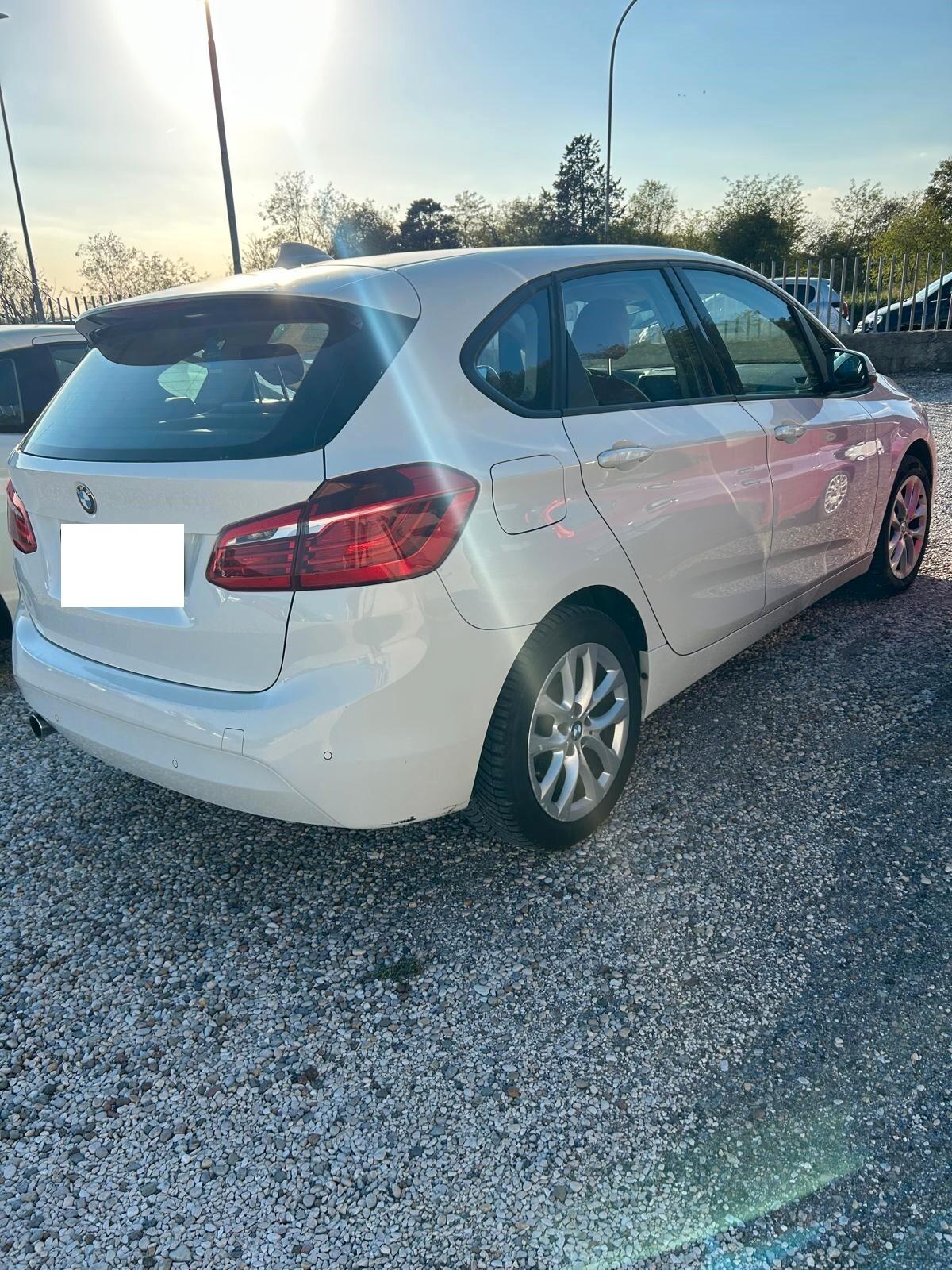 Bmw 218 218d active TOURER LUXURI Automatica
