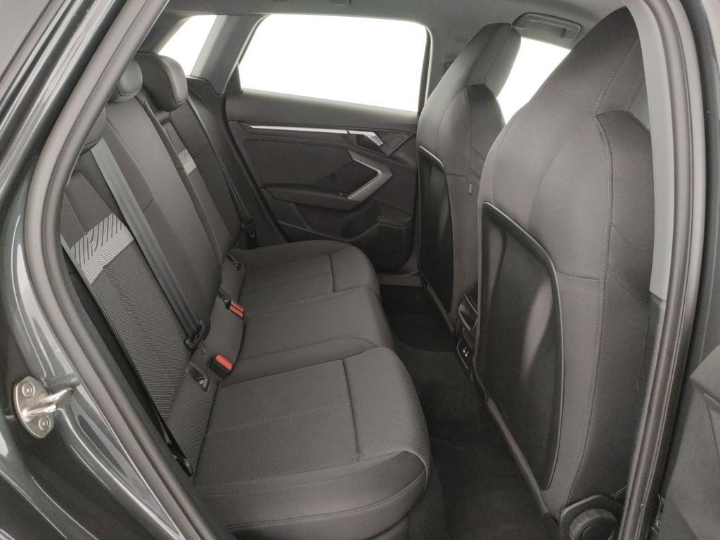 Audi A3 30 2.0 TDI Business Advanced S tronic