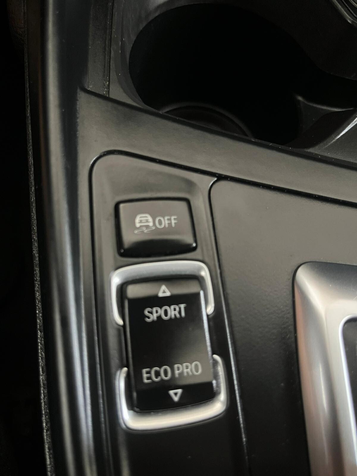 Bmw 120 120i 5p. Advantage
