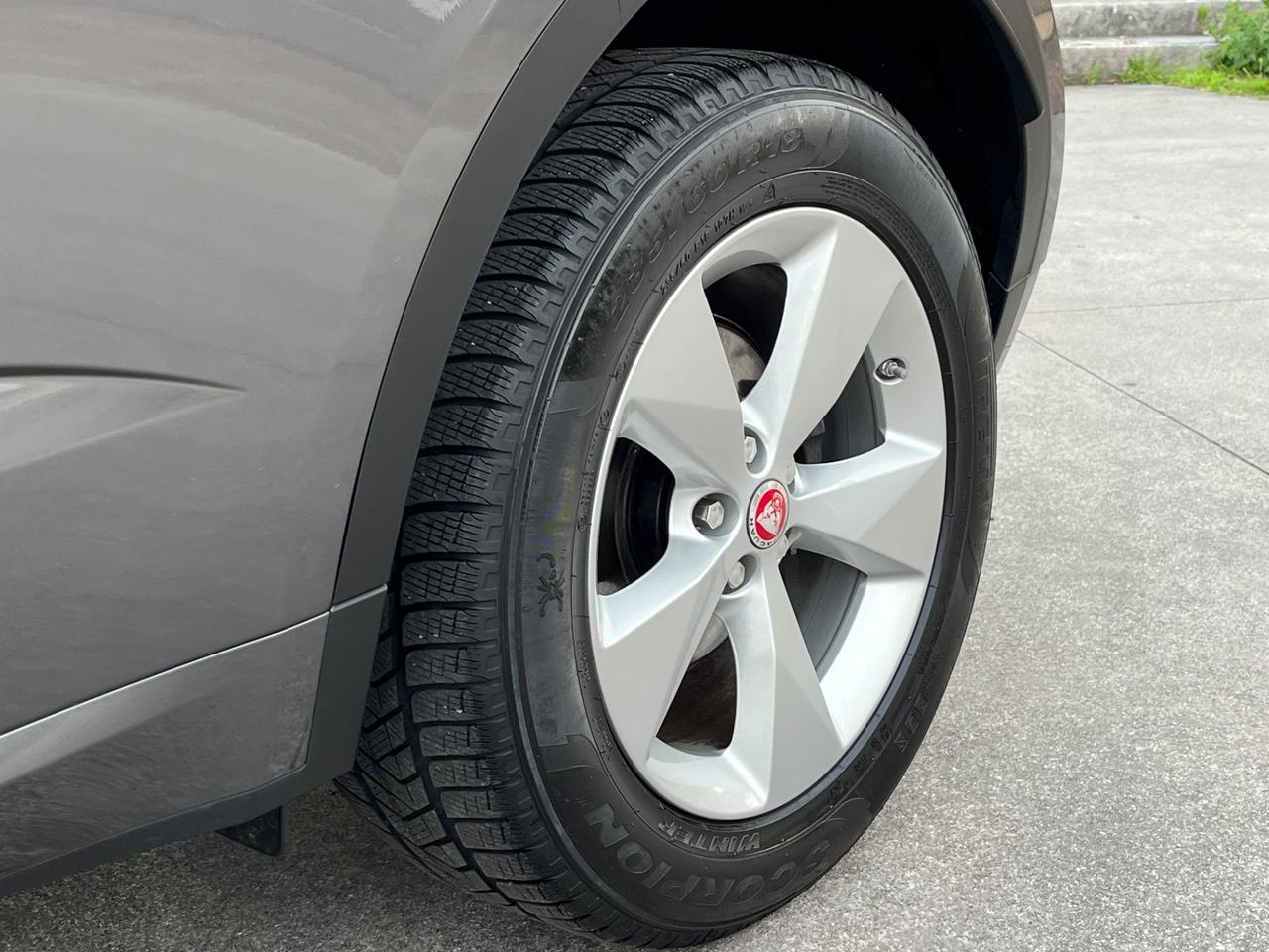 Jaguar E-Pace 2.0D 150 CV AWD R-Dynamic