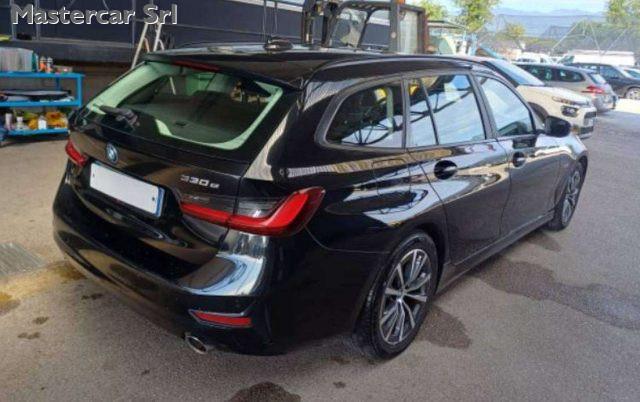 BMW 330 330e Touring xdrive auto - GG470ZE