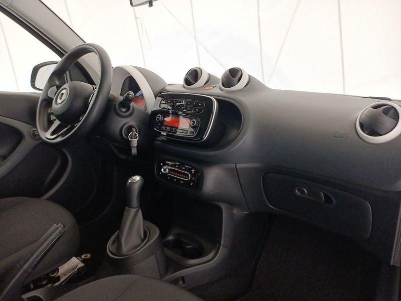 smart forfour II 2015 1.0 Youngster 71cv my18