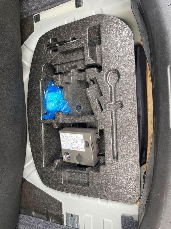 Lancia Ypsilon 1.0 FireFly 5 porte S&S Hybrid Gold