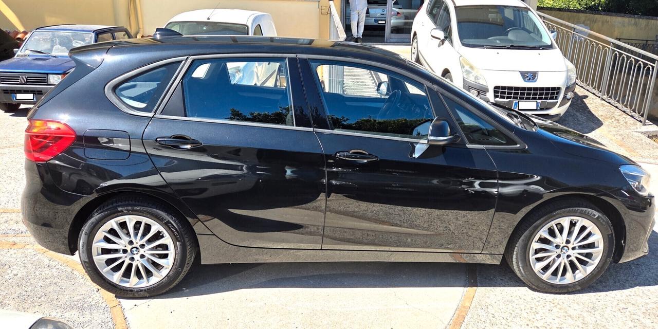 Bmw Active Tourer 218d FULL GARANZIA KM 76000