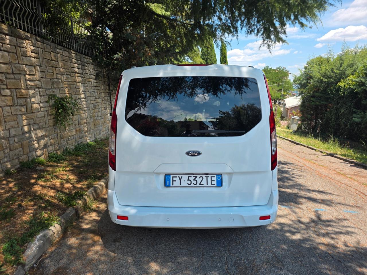 Ford Tourneo Connect 1.5 TDCi 120 CV aut. Titanium "IVA COMPRESA "